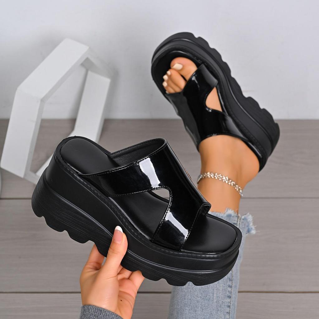 2026 Plus Size Women's Thick-Soled Wedge Fashion Slippers