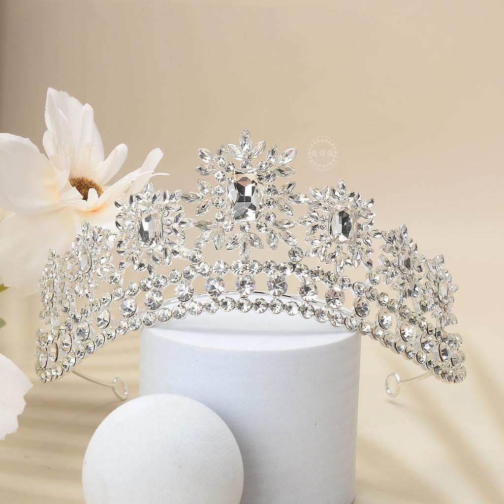 Palace alloy rhinestone glass snowflake decoration suitable for ladies wedding banquet hair accessories crown