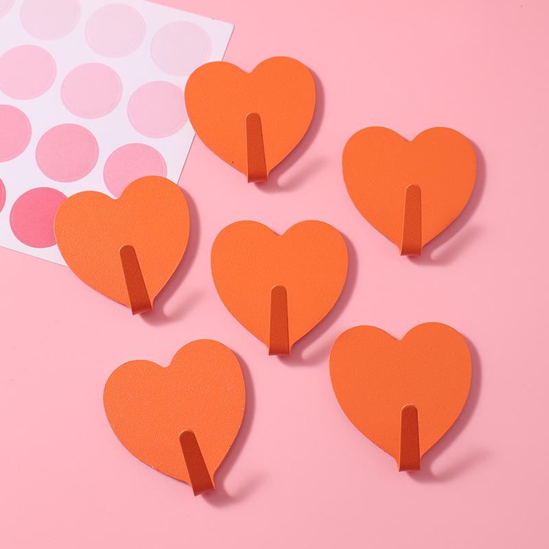 Heart-Shaped No-Drill Adhesive Hook for Kitchen, Bathroom, Door, Clothes, and Hat - Multi-functional and Seamless