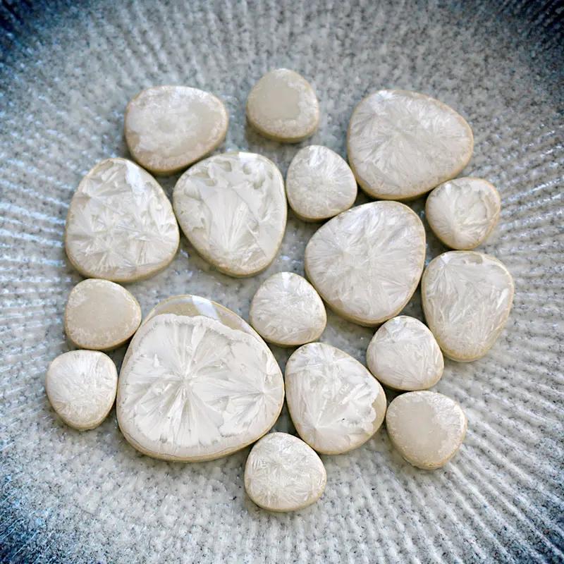 100g DIY Ceramic Mosaic Tiles Glass Leaf Petal Shape Handmade Ornaments Tiles Wall Crafts Crystal for Decorative Material Cerh1