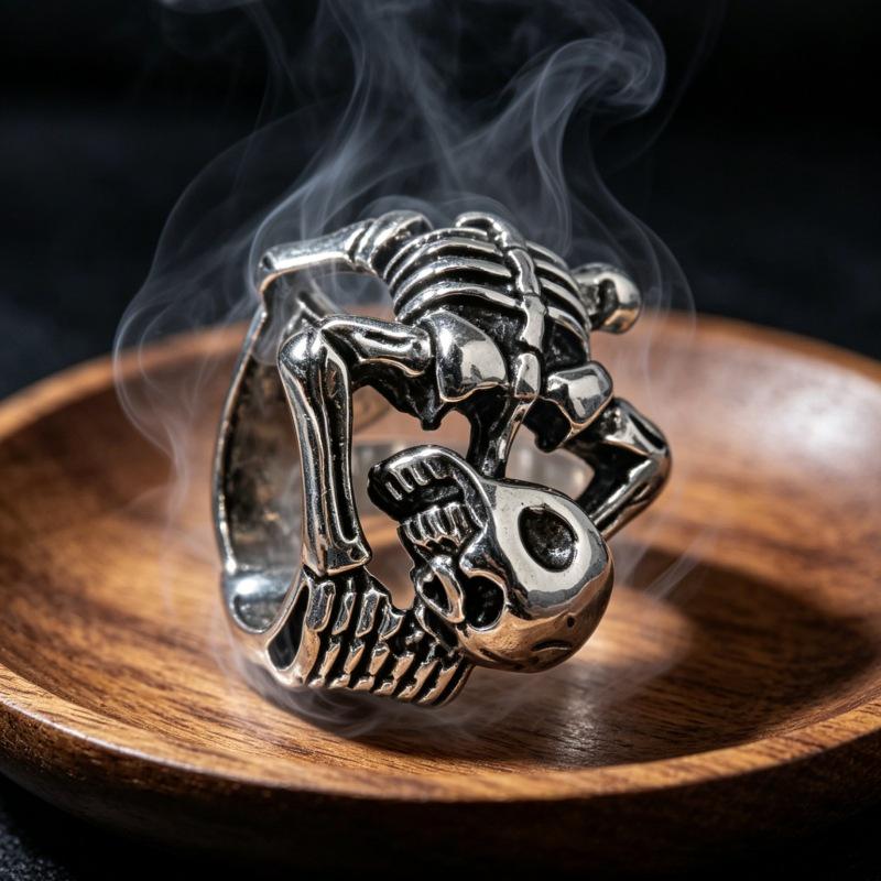 Men's Retro Demon Eye Punk Ring – Stylish, Single Finger, Personality Jewelry for Boys