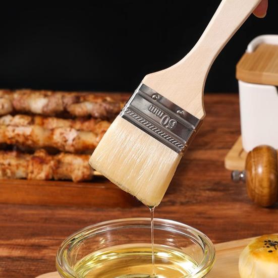 Basting Brush with Wooden Handle Heat Resistant Kitchen Oil Brush for BBQ Sauce Pastry Spreader for Pancakes