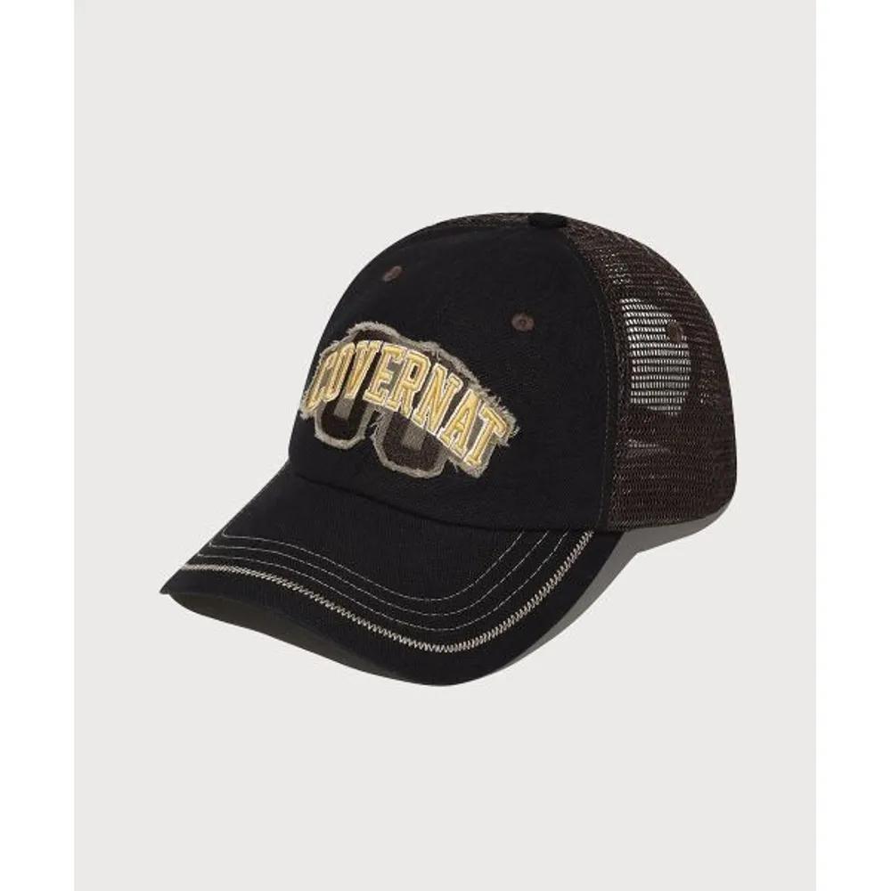 Cozy Fit Arch Logo Applique Trucker Cap Black 01 F