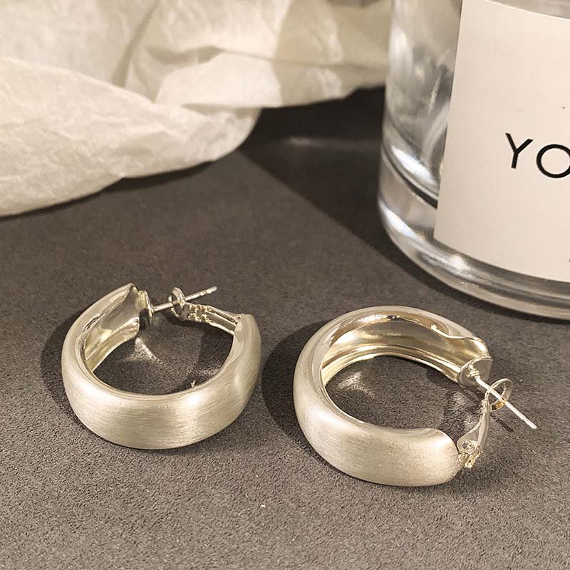 Fashion Gold Color Matte Brushed Hoop Earring for Women Girls Vintage Metal C-shape Circle Round Earrings Jewelry 2025 Trendy