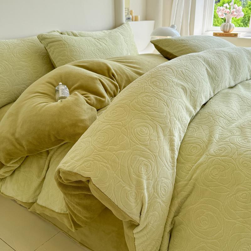 Milk Fleece Four-piece Set, Thickened Carved Fleece, Bed Sheet Quilt Cover, Bed Three-piece Set