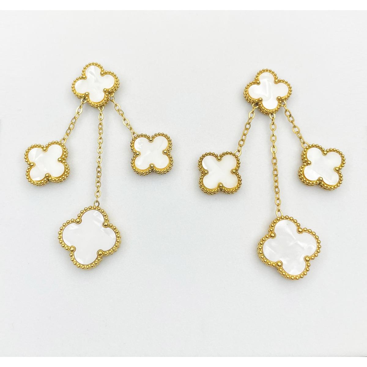 

Высококачественные серьги-кисточки с четырьмя листочками клевера на удачу, серьги с нишевым дизайном, простые универсальные серьги для пожилых женщин с чувством собственного достоинства белый