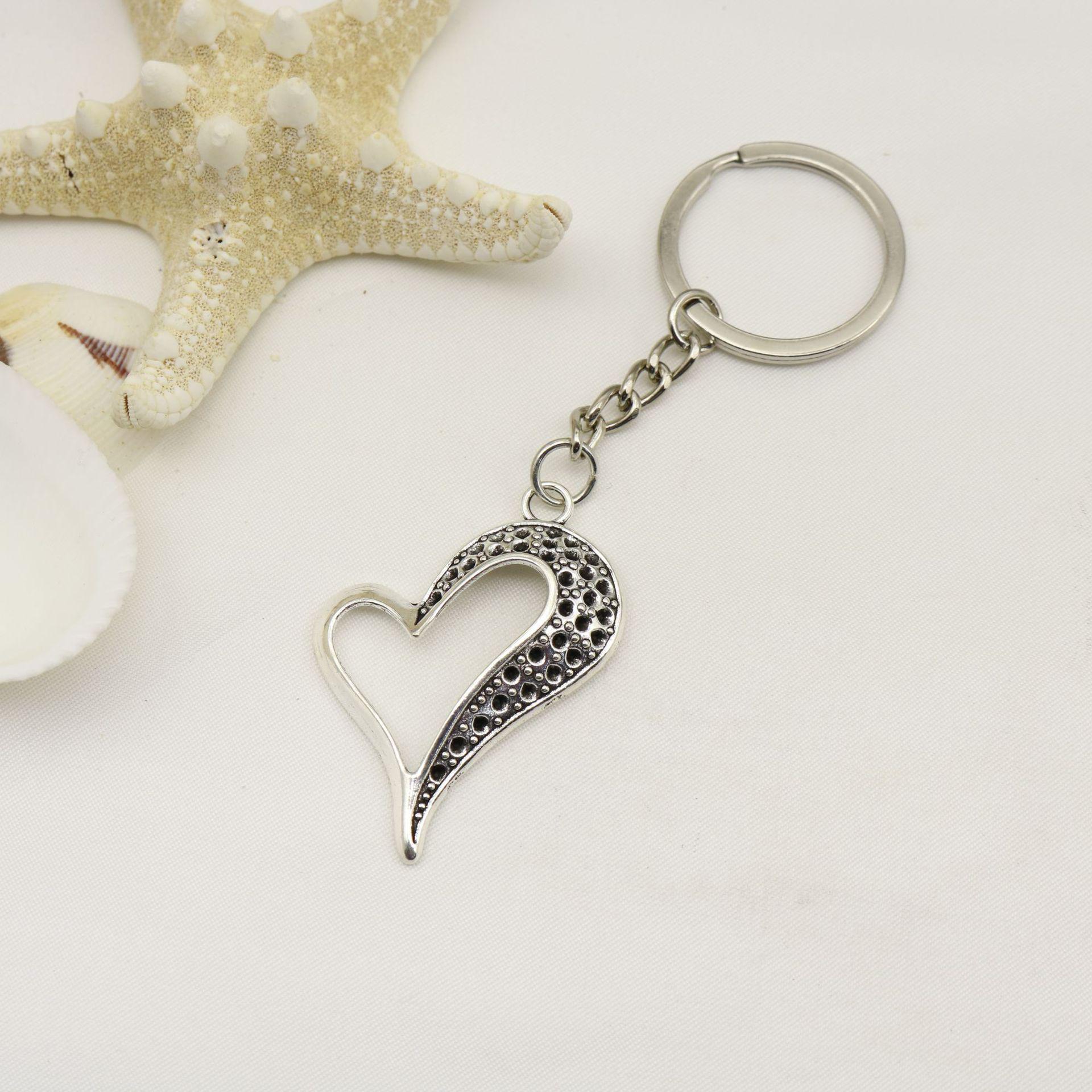 HEEIN Simple Heart Keychain Pendant