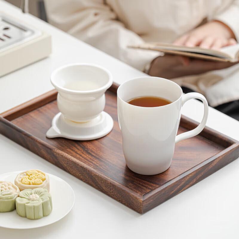 Mu Yi Lamb Fat Jade White Porcelain Office Tea Cup with Filter