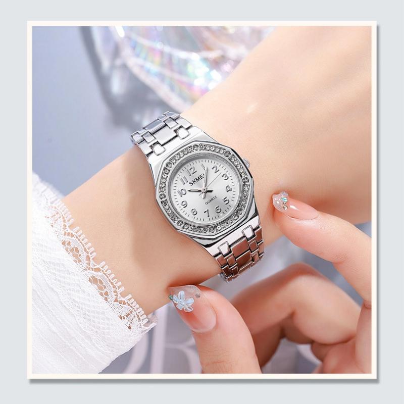 Skmei Women's Watch Luxury Diamonds Watch Waterproof Ladies Fashion Quartz Watches Ladies Gifts