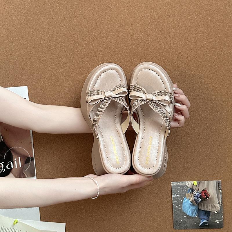 French Thick-bottomed Cool Slippers Women's Summer Outer Wear Advanced Sense 2025 Popular New Summer Beautiful Rhinestone Wedge Slippers