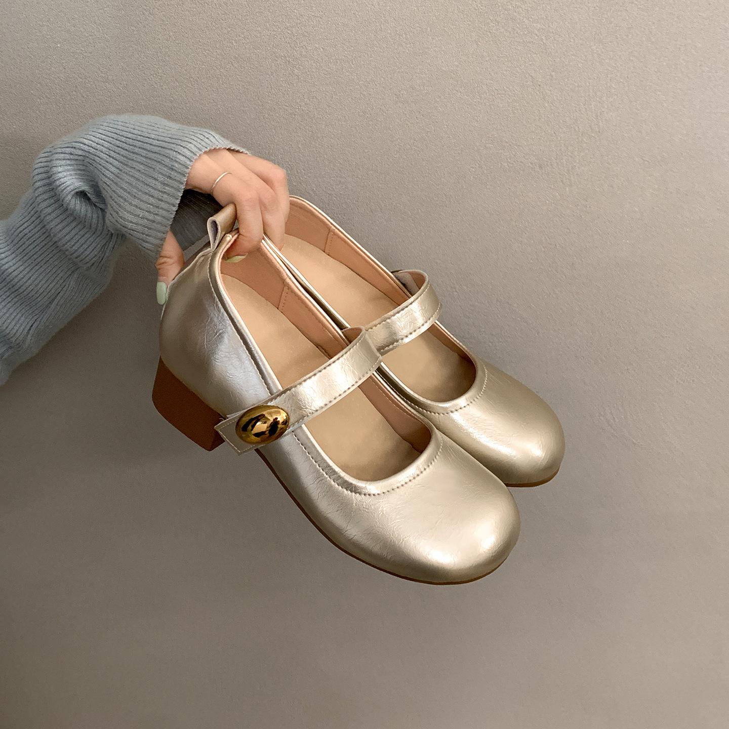 

White French round head thick high heel light mouth single shoes women s autumn 2025 new versatile inner height increase retro Mary Jane shoes 39 шампанского