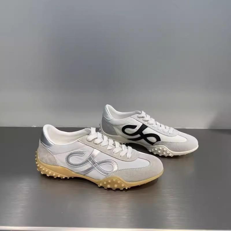 European station women's 2025 spring new leather round head lace-up color matching flat-bottomed German training shoes casual versatile running shoes