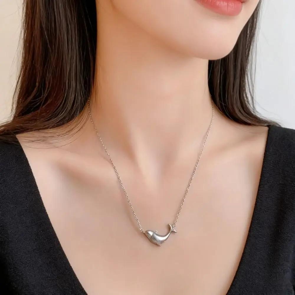 Fashion Elegant Whale Pendant Necklace Silver Copper Clavicle Chain Niche Light Luxury Zircon Pendant Daily