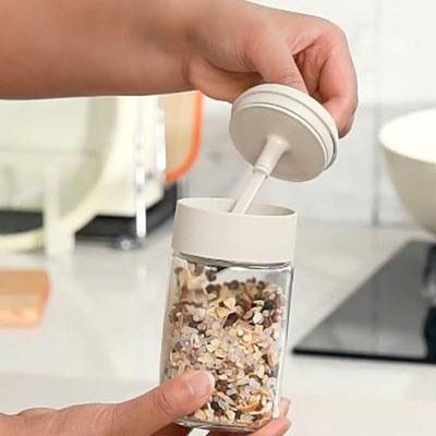 4Pcs Durable Sealed Glass Seasoning Jar Quantified with Spoon Spice Bottle Moisture-proof Seasoning Box Kitchen
