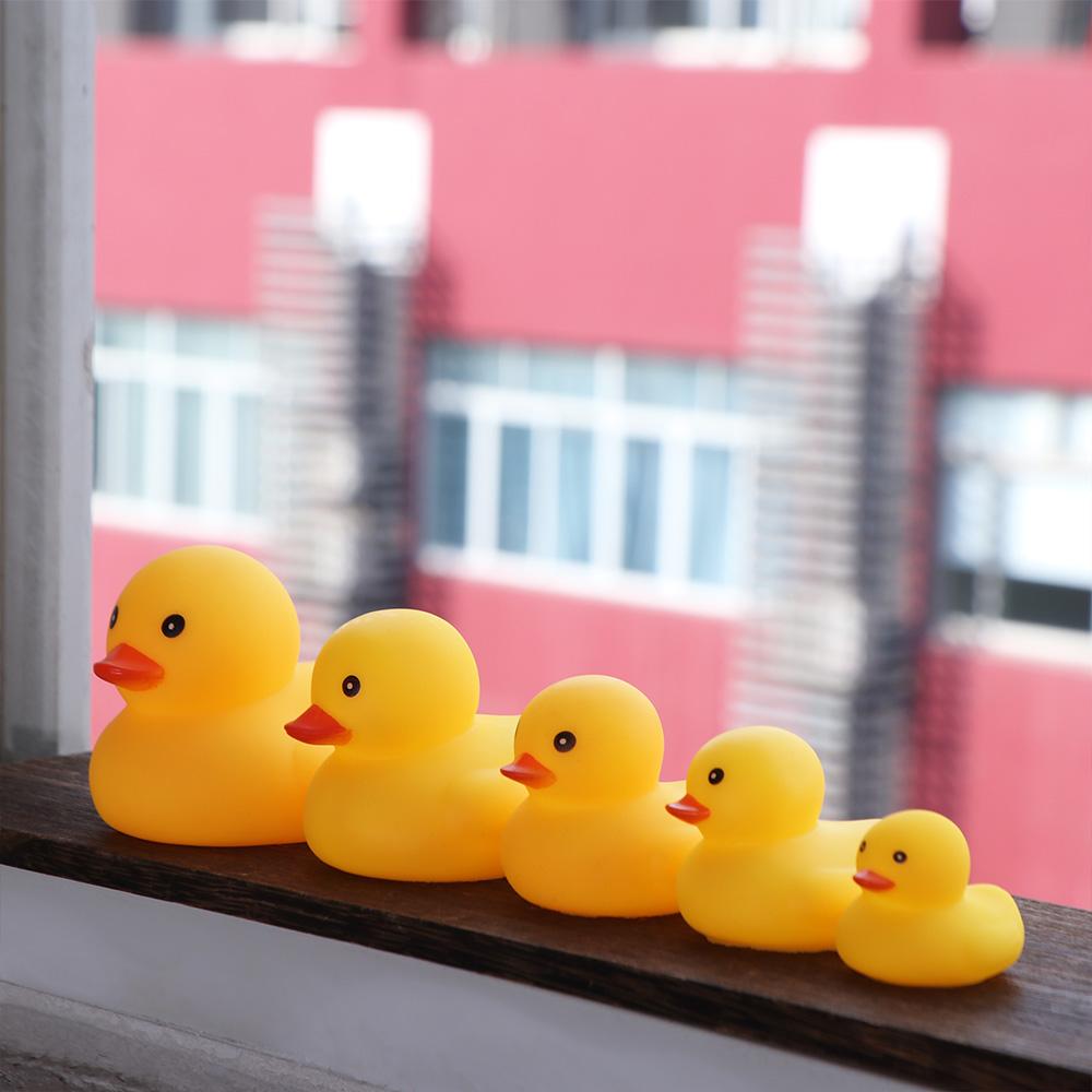 Float Duck with Squeeze Sound Bath Toy with Squeeze Sound Little Yellow Duck Water Toy Fun Gifts