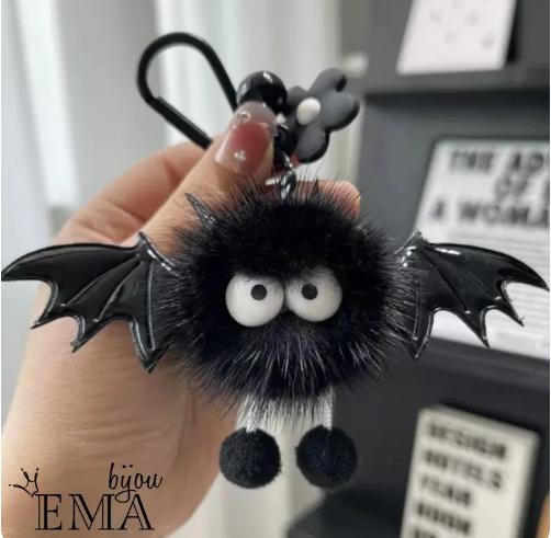 

Cute -- Pom-Pom Keychain One Size