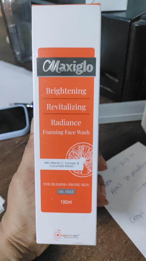 Segment Care Maxiglo Brightening Revitalizing Radiance Foaming Face Wash, 100ml