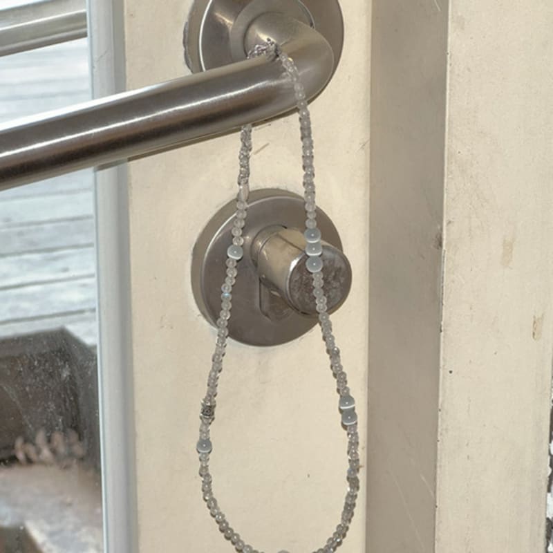 

Easy Thingz Labrador Light Gemstone Necklace 39cm (+5cm extension chain)