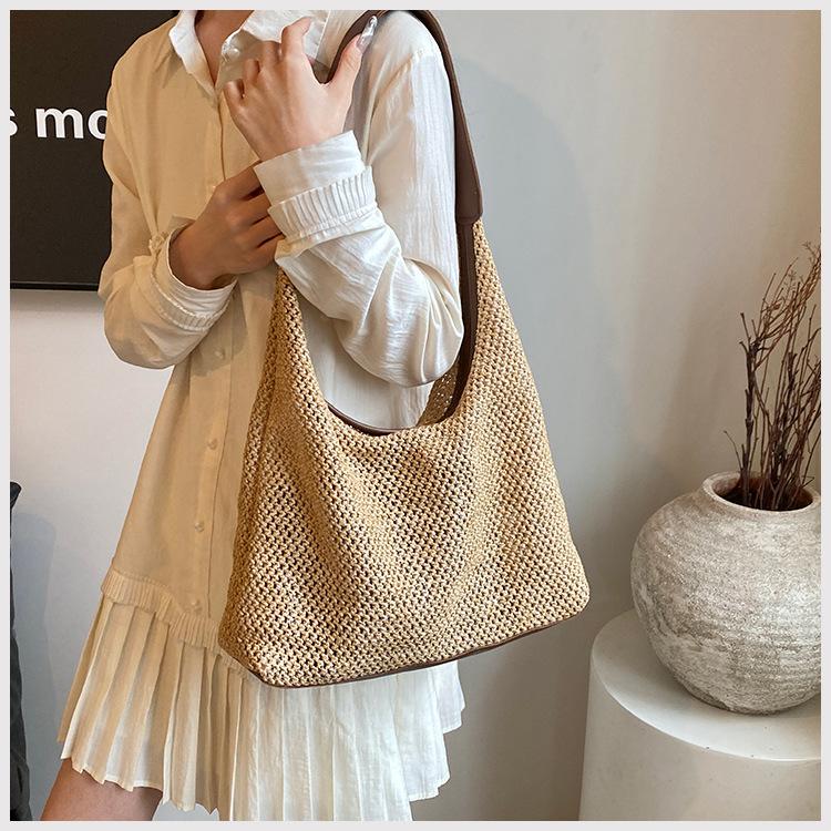 Retro Woven Straw Bag Summer New Large Capacity Shoulder Armpit Bag Vacation Wind Beach Bag Woven Straw Tote Bag for Women