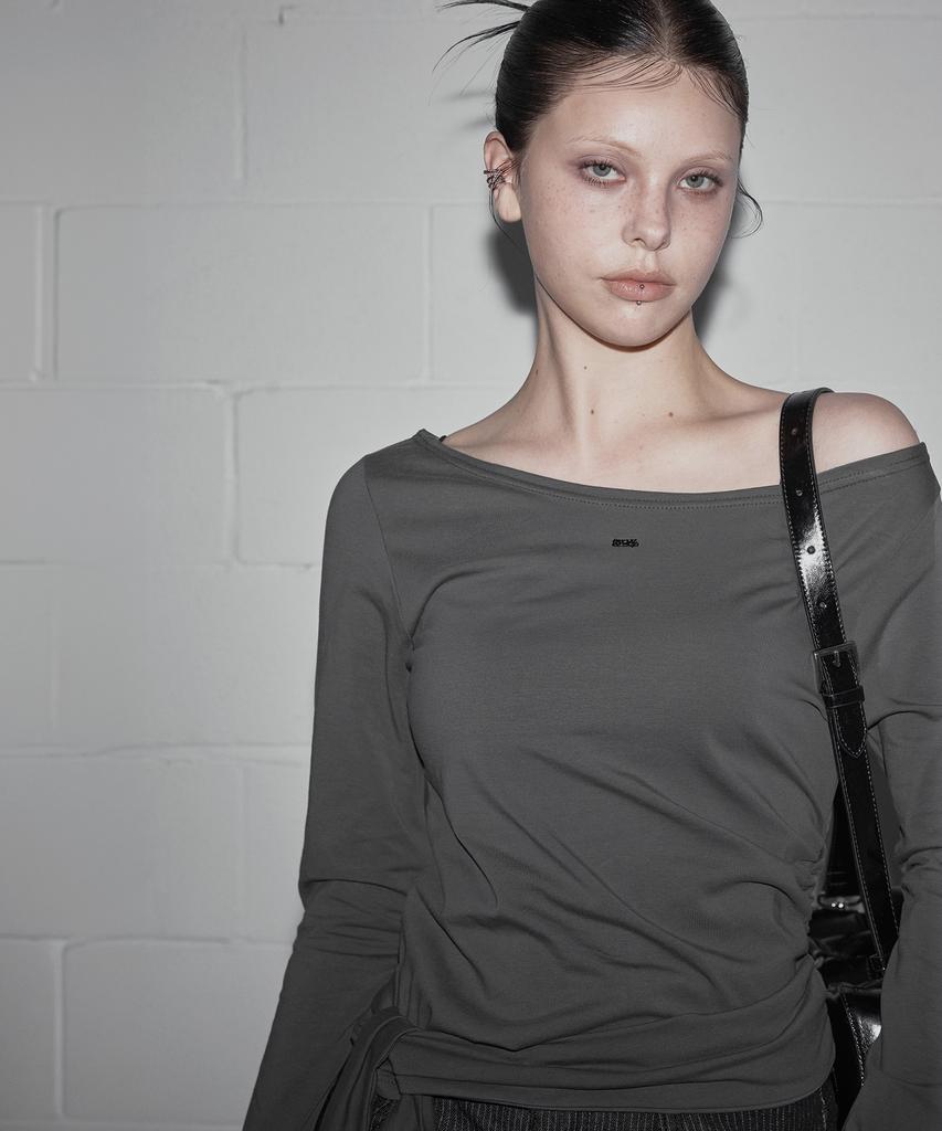 GROWHIDE Illove Asymmetrical Strap Long Sleeve T-Shirt_Charcoal