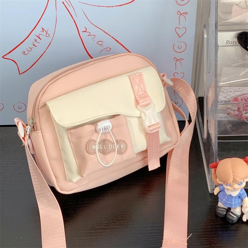 Sweet and cute girl messenger bag lazy wind shoulder bag high value mobile phone bag travel travel satchel