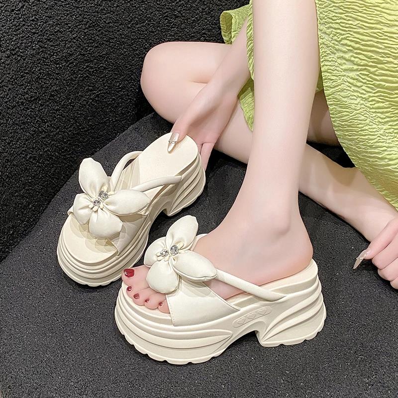 Fashion 8.5CM New Summer Leather Slippers Women's Outside Chunky Sandals 2025 Fashion Wedges Platform Shoes Woman Flats Beach Flip Flops