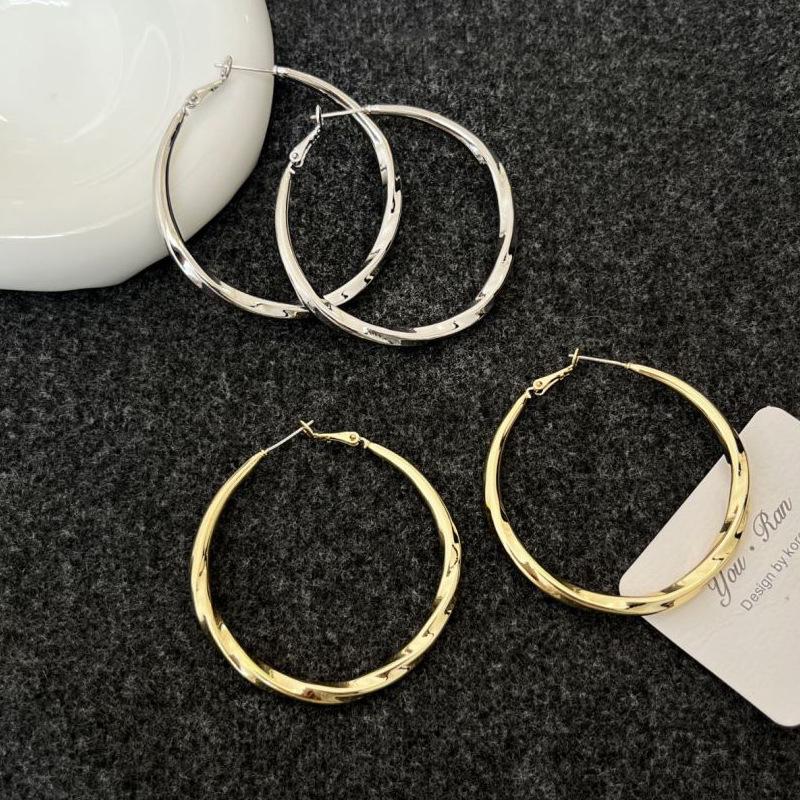 Großer Kreis 50MM Runder Spiral-Creolen Glatte Frauen Übertrieben Goldene Hyperbel Metall Großer Ohrschmuck Geschenk Aros