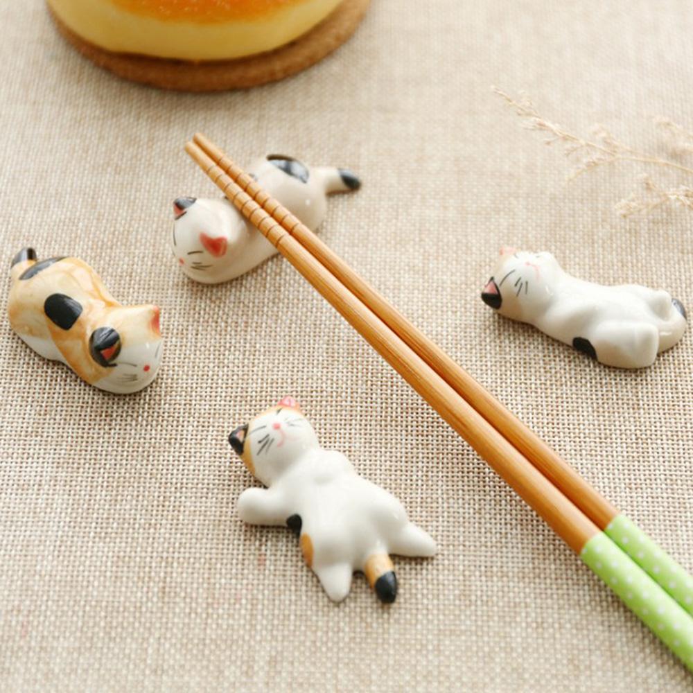 1 Pcs Cute Cat Shape Ceramic Chopsticks Holder Stand Chopstick Rack Spoon Stand Pillow Japanese Style Kitchen Tableware Tools