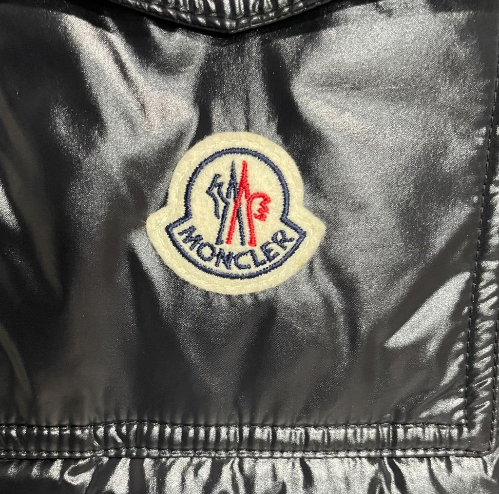 MONCLER/L (3) / Shiny Black / Down Jacket / Model Number I10911A00068M1592