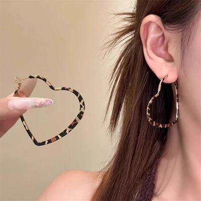 Retro Leopard Print Love Earrings Women's Design Stud Earrings Ears