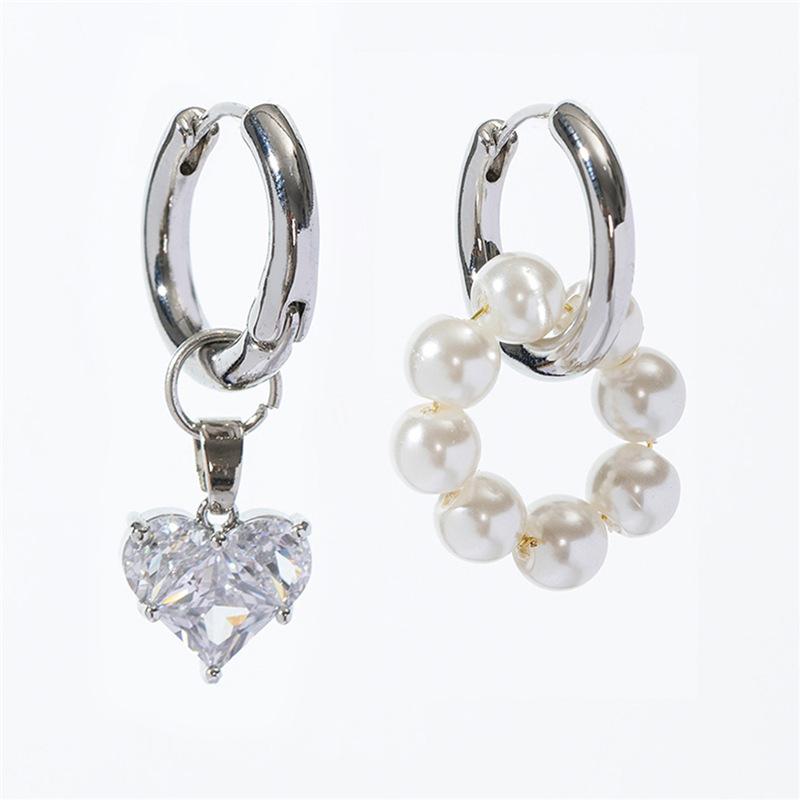 Statement Minimalist Gold  Color Asymmetric Zircon Heart Pendant Hoop Earrings Street Style Elegant Fashion Jewelry