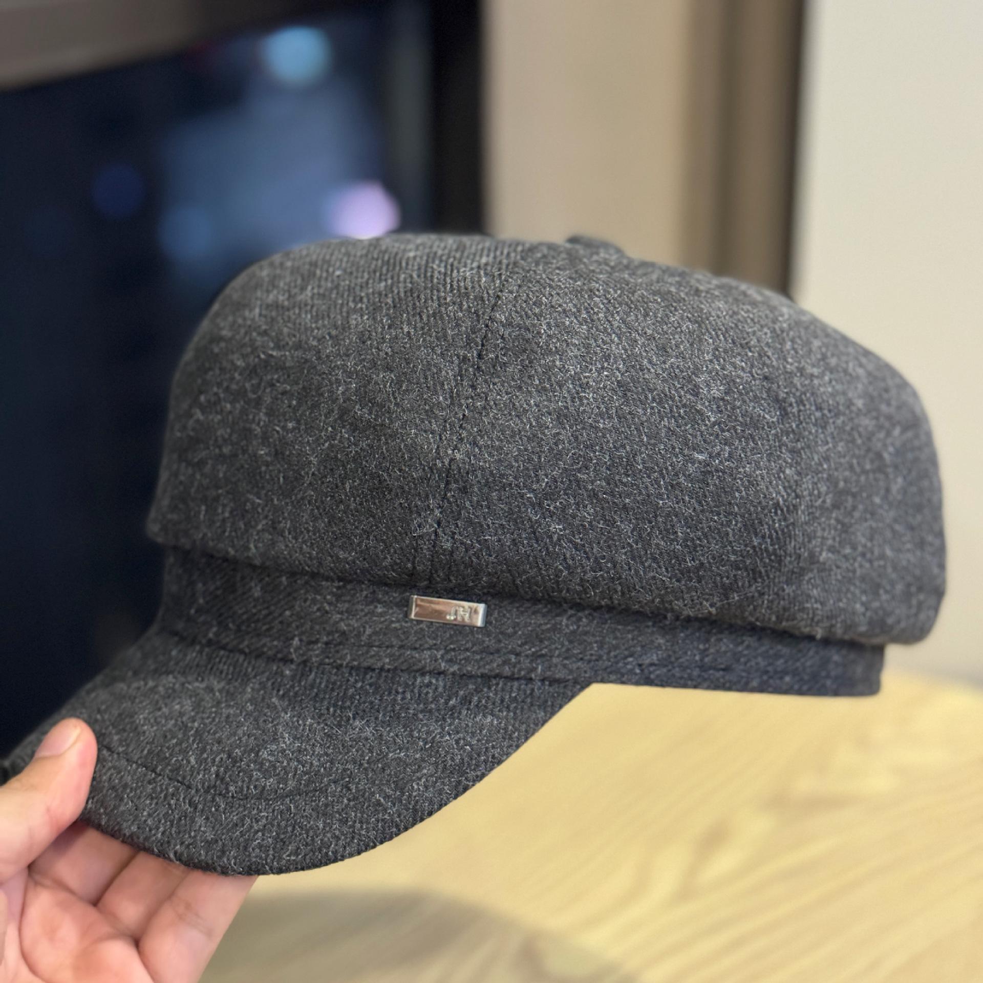 

Шерстяная восьмиугольная шляпа для женщин Простая и универсальная корейский стиль Подчеркивающая лицо Берет с маленьким козырьком Британский стиль Шляпа для круглого лица Adjustable