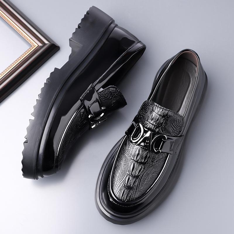 

Black Leather Korean-Style Thick-Soled Men s Dress Shoes - Breathable British Youth Design for Autumn 43