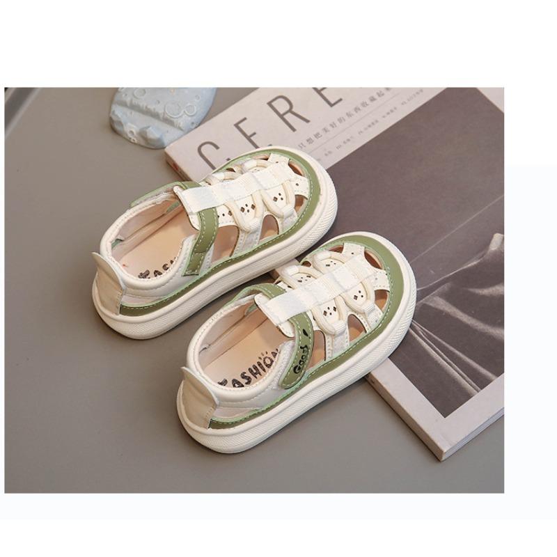 Boys Baotou Sandals Sneakers Summer Hollow Sandals 0-2 Toddler Shoes 1-6 Anti-kick and anti-collision Korean version of beach shoes