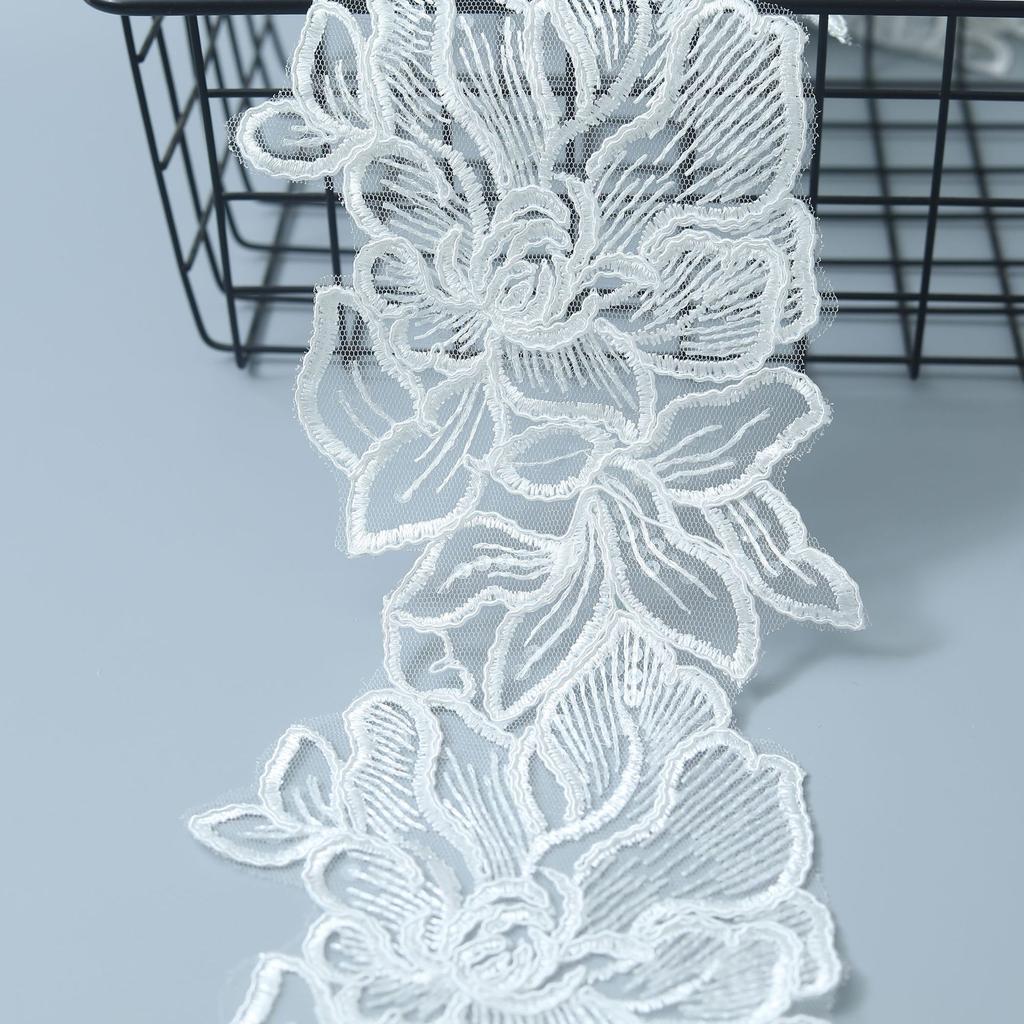 Car Bone Lace Transparent Beads Clothing Accessories Three-In-One Lace Wedding Dress 13Cm