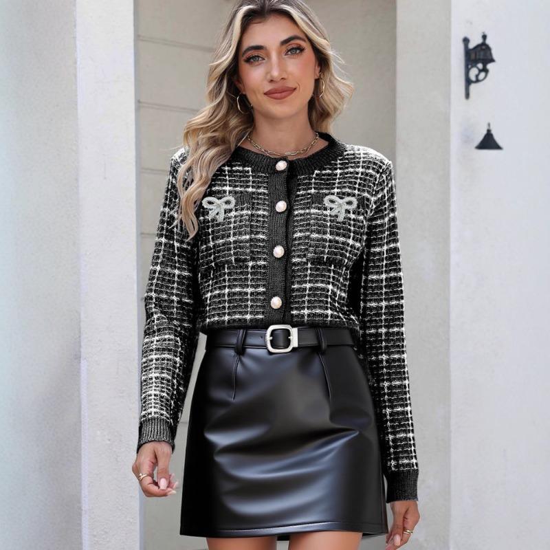 Damen karierter Strick-Cardigan Damen Jacke im kleinen Duftstil Helles Ziegelrot Schleife Perlenknopf Mode-Pullover