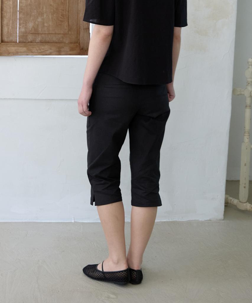 WIOE Low Rise Capri Pants_Black