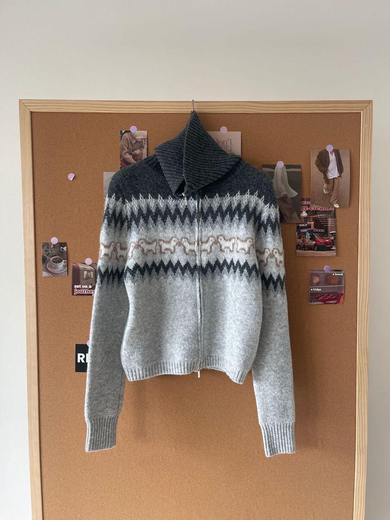 Women's Retro Fair Isle Puppy Jacquard Cardigan - High Neck, Thickened, High Waist, Double Zipper, Short Jacket for Autumn/Winter 2026.