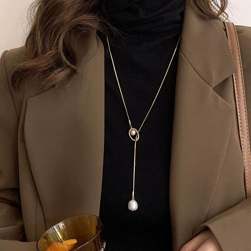 2025 Y-Shaped Snake Bone Chain Long Necklace Irregular Baroque Pearl Adjustable Pendant Necklace for Women Simple Jewelry