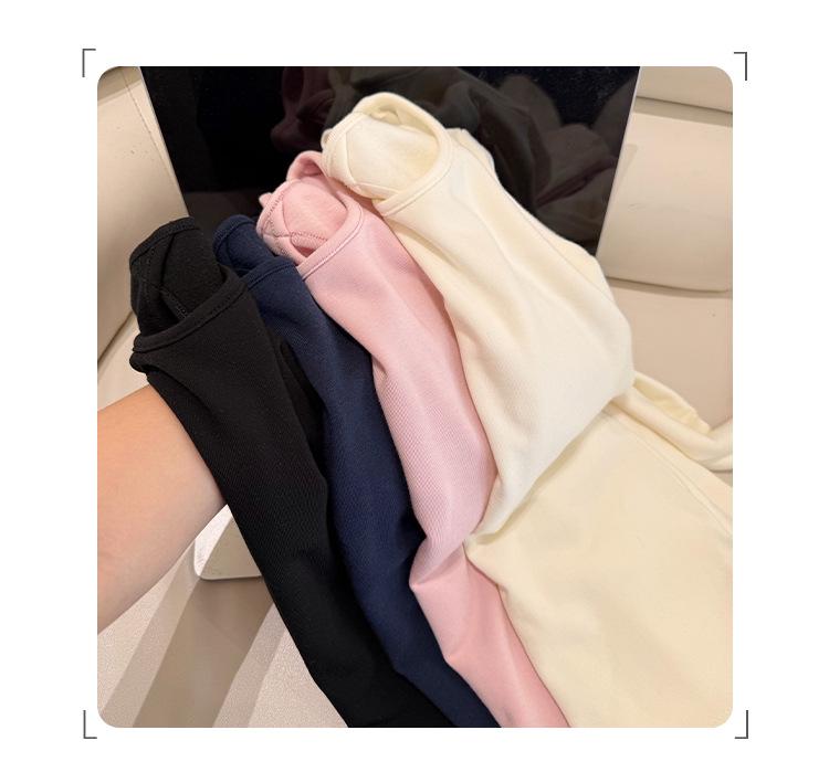 Elegant Slim Fit Long-Sleeve Round Neck T-Shirt for Women - Autumn/Winter Korean Style Base Layer