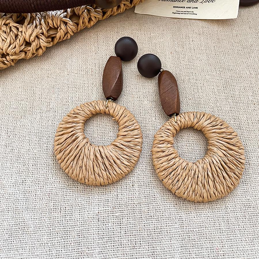 Silver Needle Wooden Raffia Oval Earrings: Ethnic Style, Retro Elegance, Unique Personality for Women.