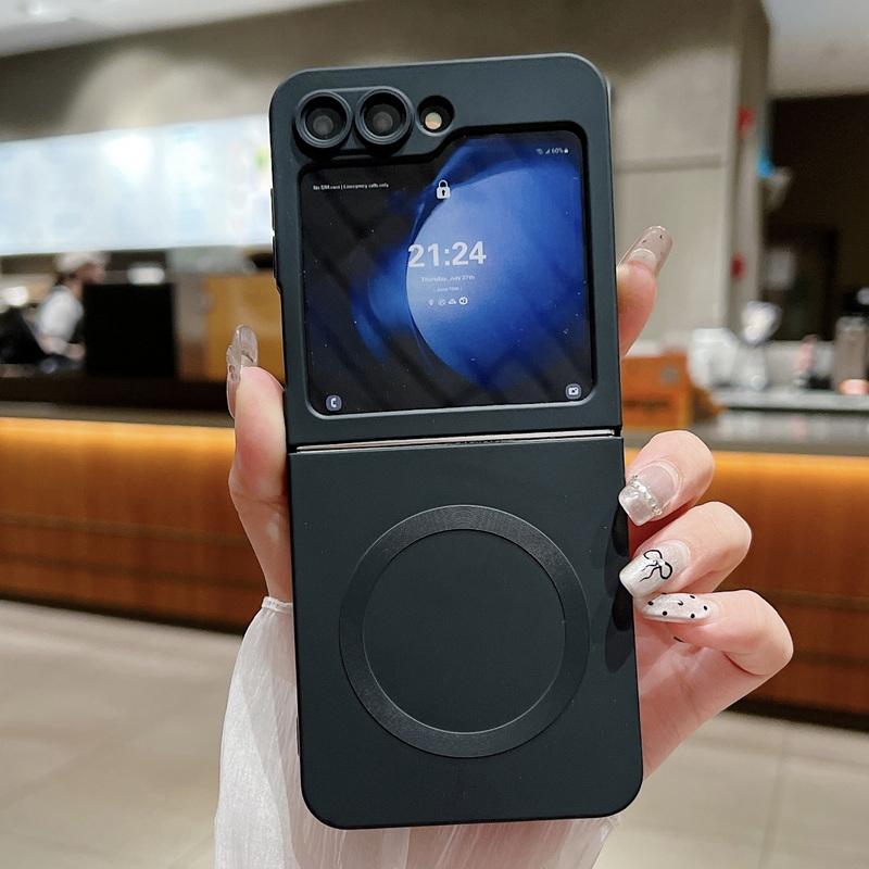 Liquid Silicone Magnetic Matte Phone Case for Samsung Galaxy Z Flip 6 5 4 3 for Magsafe Folding Tpu Soft Shockproof Protection Cover