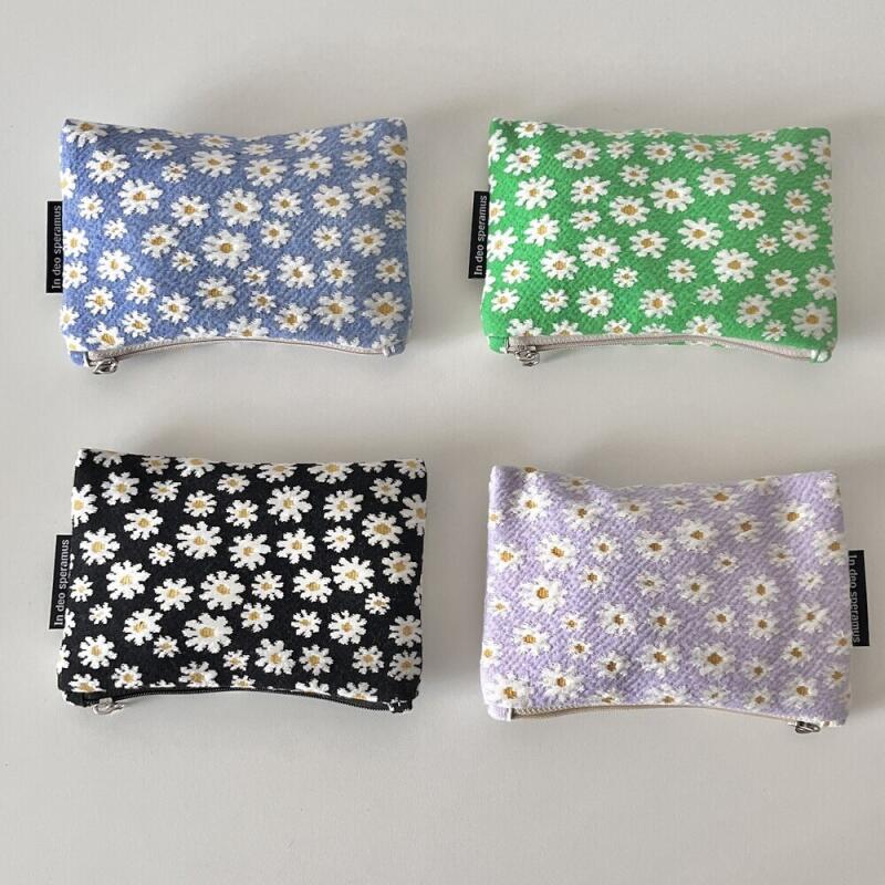

Jacquard Flower Pouch S size (7 colors) 4. Black S