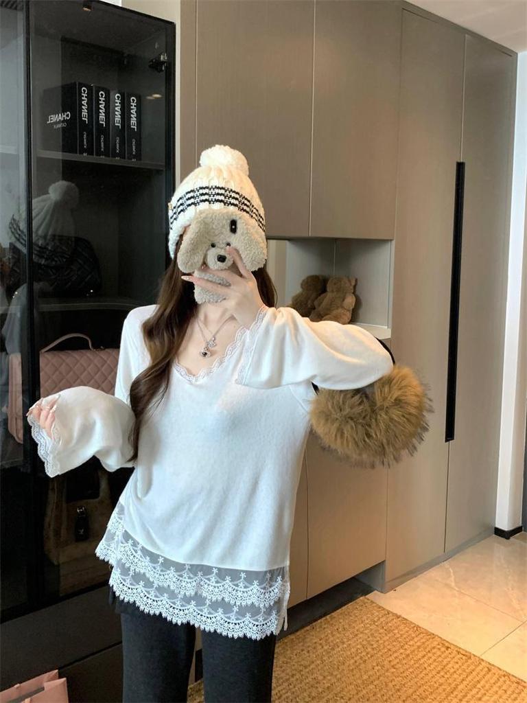Women's 270g Thermal Fleece V-Neck Top with Lace Trim, Loose-Fit for Layering in Autumn/Winter