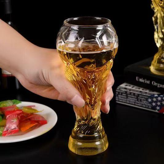 Bierglas Kaffeetassen Pokalform Komfort mit markanter Textur Bierkrug Geeignet für Familienfeiern