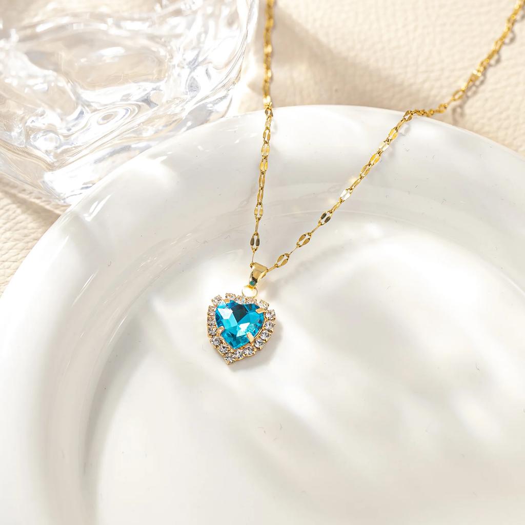 Stainless Steel Chain Classic Shiny Colorful Zircon Love Heart Pendant Necklace for Women Cute Simple Jewelry Accessories Gifts