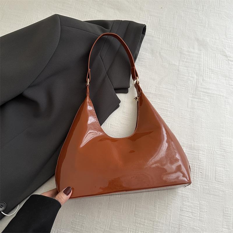 

Ретро повседневная сумка под мышкой 2025 весна новая сумка женская универсальная модная портативная сумка на плечо сумка-тоут коричневый