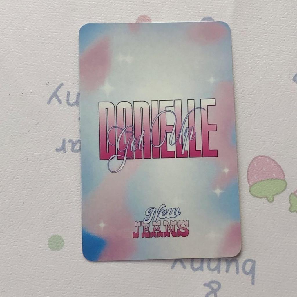 [USED] NewJeans Danielle Super Shy Sanok Trading Card