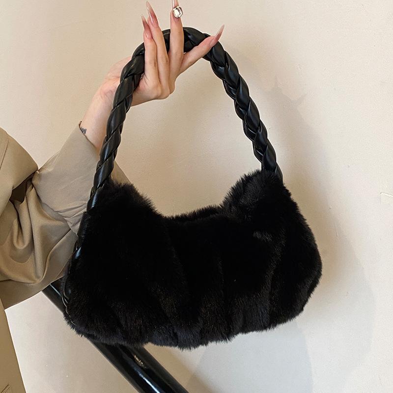 

Нишевый дизайн осенне-зимней сумки Twist, ручная сумка для поездок на работу, осенне-зимняя высококачественная плюшевая сумка на одно плечо подмышкой