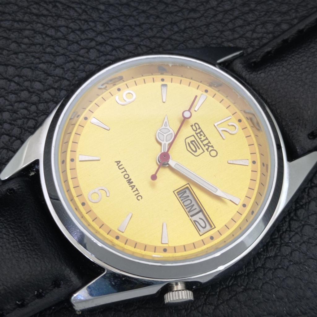 VINTAGE REFURBISHED SEIKO 5 AUTOMATIC JAPAN MENS GOLDEN DIAL WATCH A445587-1